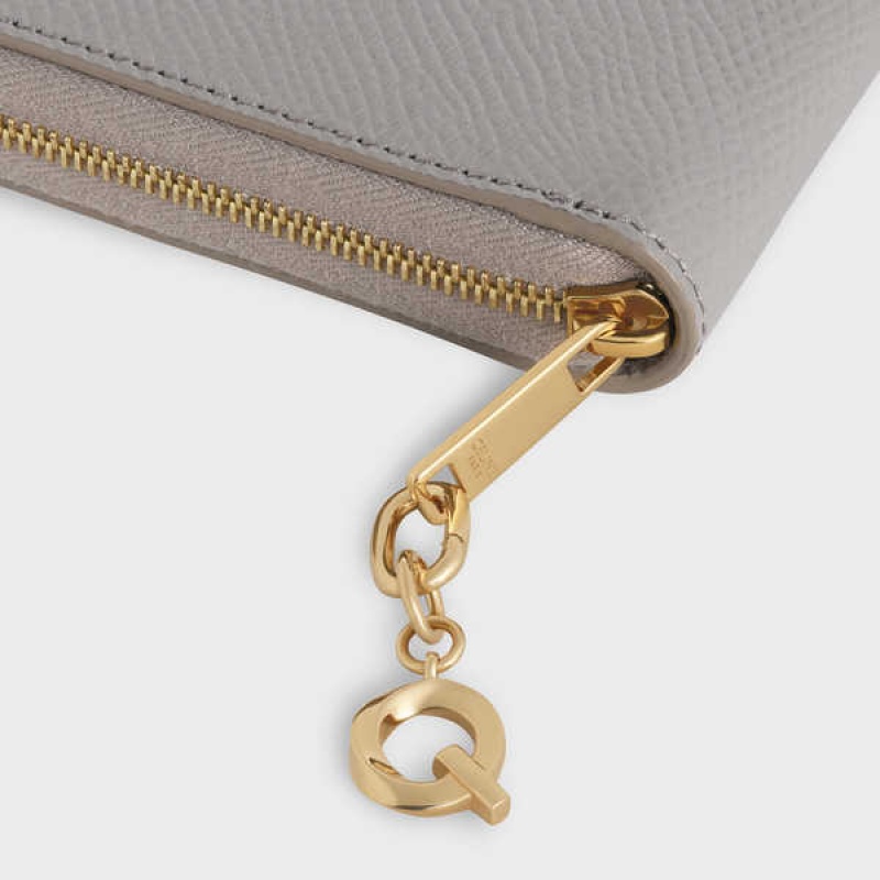 Celine Q Charm In Brass Kleine Lederwaren Gold | CL-592936